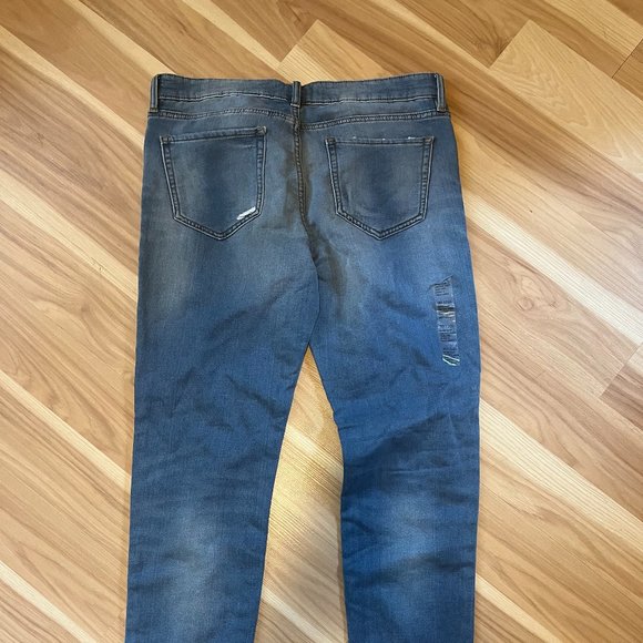 JOE FRESH, ultra slim, low rise denim, size 30/10 - Picture 3 of 3